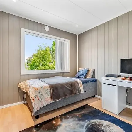 Great, Spacious In East Villa